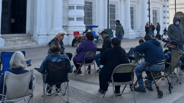 Los concesionarios se manifestaron frente a Palacio de Gobierno. (Foto: Archivo/EXPRESO)