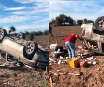 Conductor se queda dormido y sufre volcadura en carretera