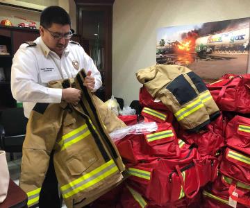 Bomberos de Cajeme reciben 50 equipos de seguridad