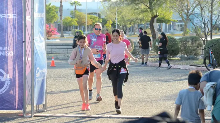 Chicos y grandes participaron el Carrera del Agua (Foto: Especial/EXPRESO)