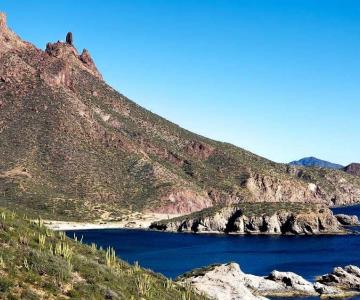 Recatan a mujer lesionada en la cima del Cerro Tetakawi