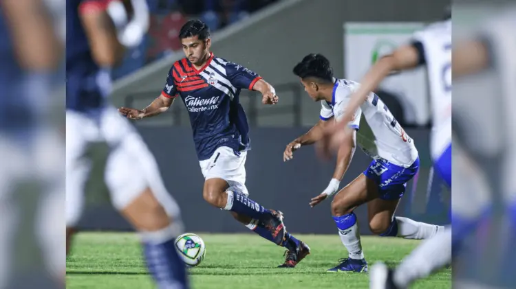 Cimarrones y Toros repartieron unidades en el Héroe. (Foto: Especial/EXPRESO)