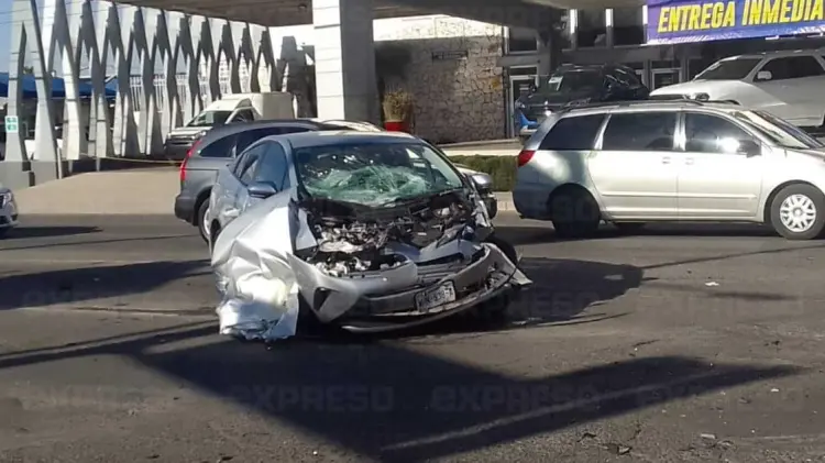 El accidente solamente dejó daños materiales. (Foto: Germán Contreras / EXPRESO)