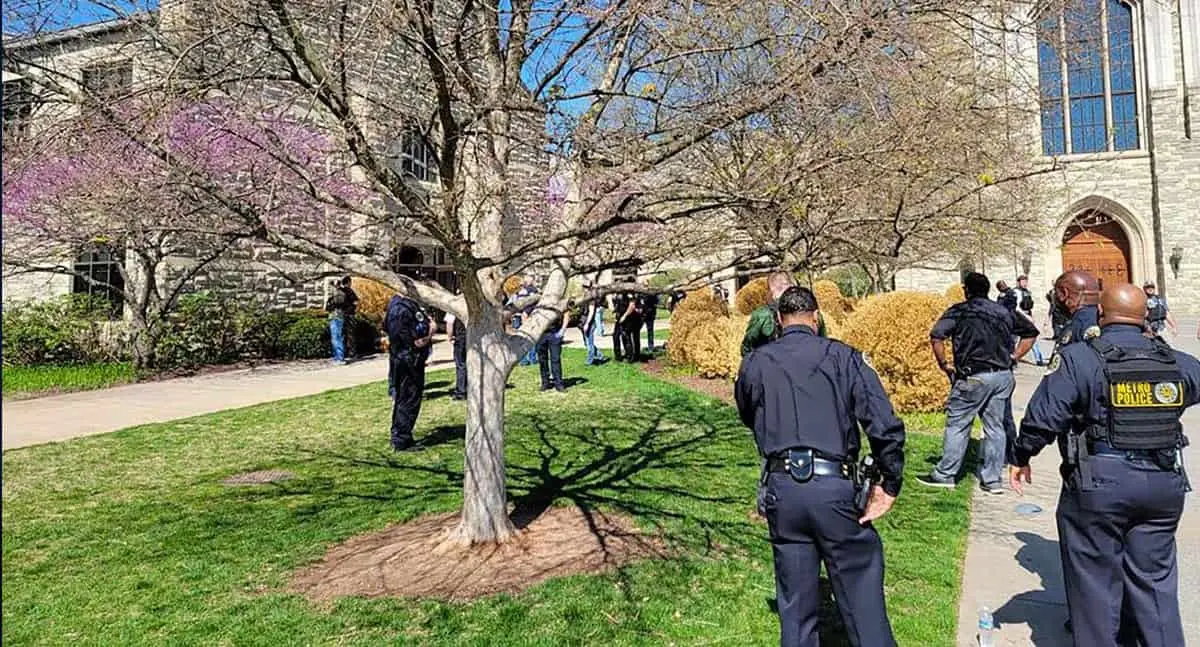 Tiroteo en escuela de Nashville deja al menos 4 muertos