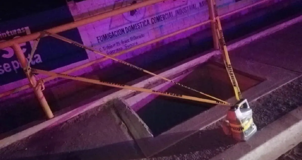 Rescatan a hombre que cayó en un registro abierto en Guaymas