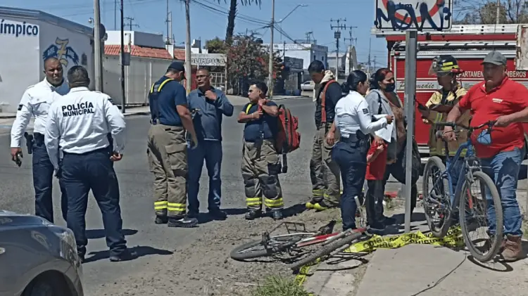 El accidente tuvo lugar en la colonia Luis Encinas. (Foto: Tadeo Cruz/EXPRESO)
