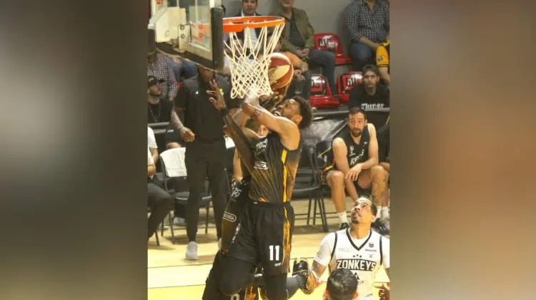 Terrence Drisdom fue el mejor anotador del partido con 27 unidades. (Foto: Jorge Flores / EXPRESO)