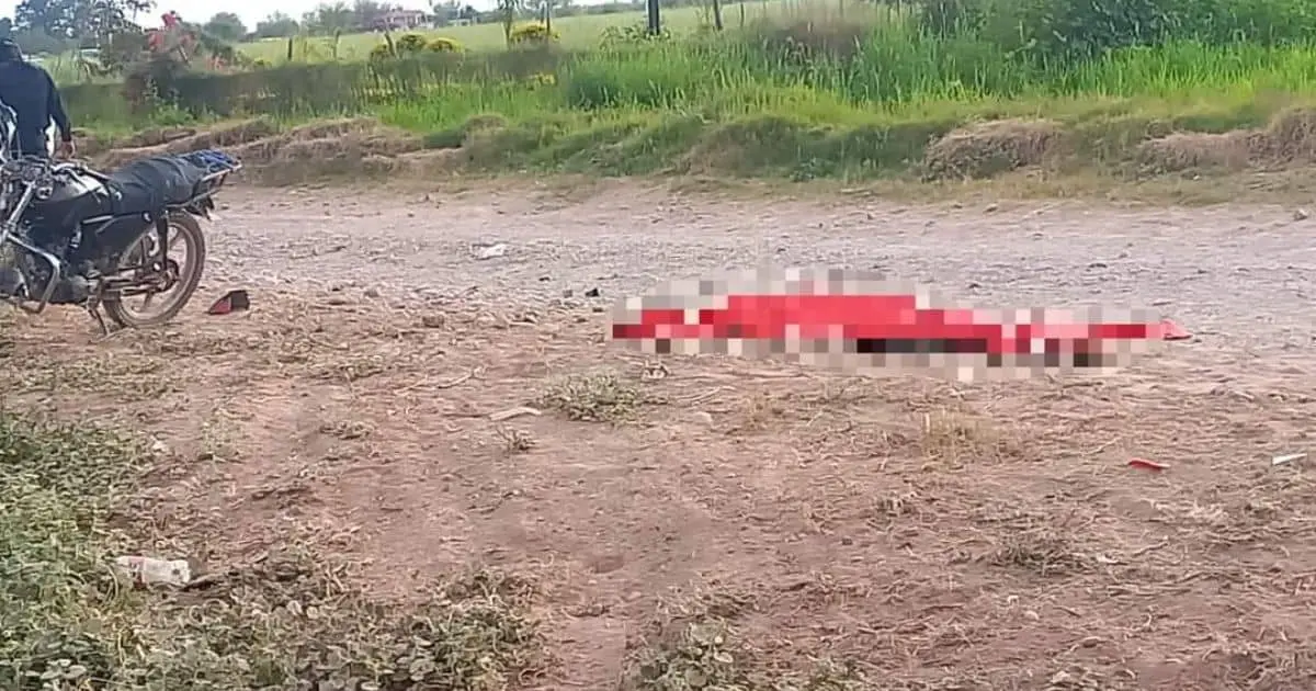 Atropellan a menores en moto al sur de Sonora; uno pierde la vida