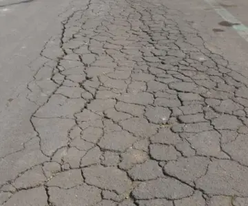 Calafateo, proceso para evitar las grietas en calles de Hermosillo