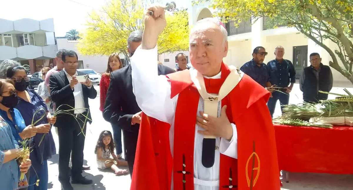 Insta el Arzobispo a buscar el justo medio