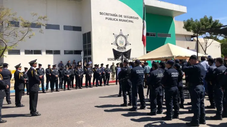 La ceremonia se llevó a cabo en las inmediaciones de la SSP de Cajeme. (Fotos: Ana Camargo/EXPRESO)