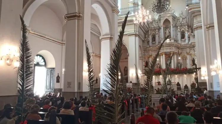 Domingo de Ramos en la Catedral Metropolitana de Hermosillo. (Foto: Germán Contreras)
