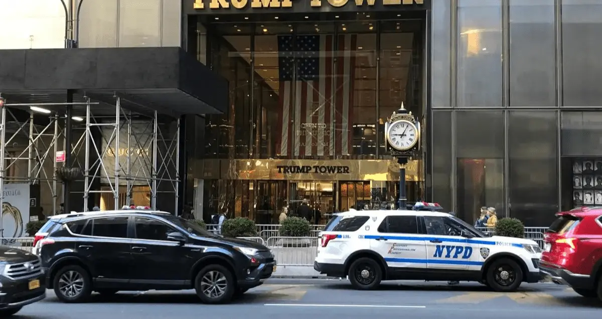 Reportan mujer armada en la Torre Trump en Chicago