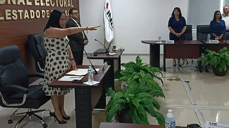 Verónica Sandoval asumió su nuevo cargo esta mañana (Foto: Especial/EXPRESO)