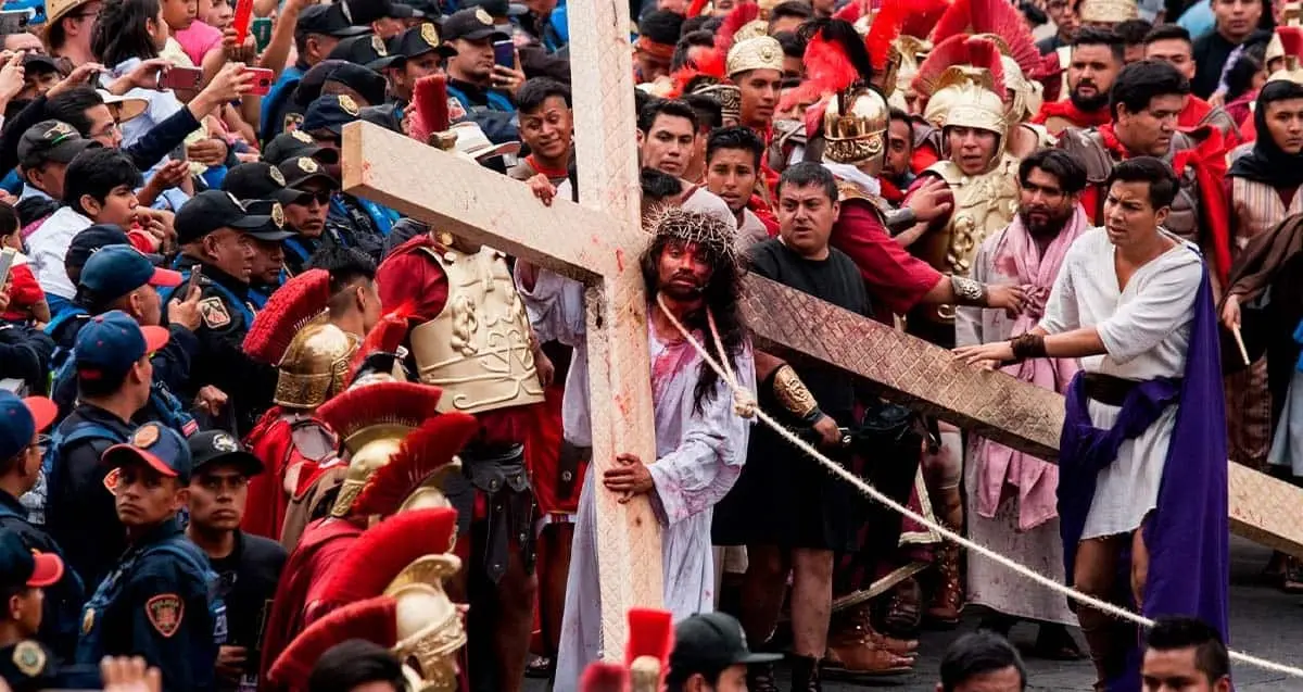 Más de medio millón de personas asistió al Viacrusis en Iztapalapa