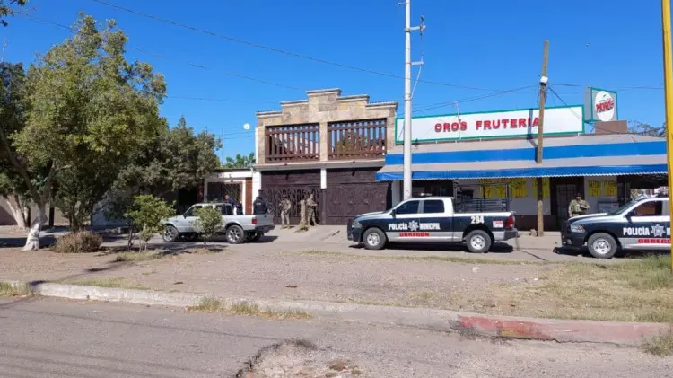 Elementos de distintas corporaciones de seguridad acudieron al lugar. (Foto: Especial/EXPRESO)
