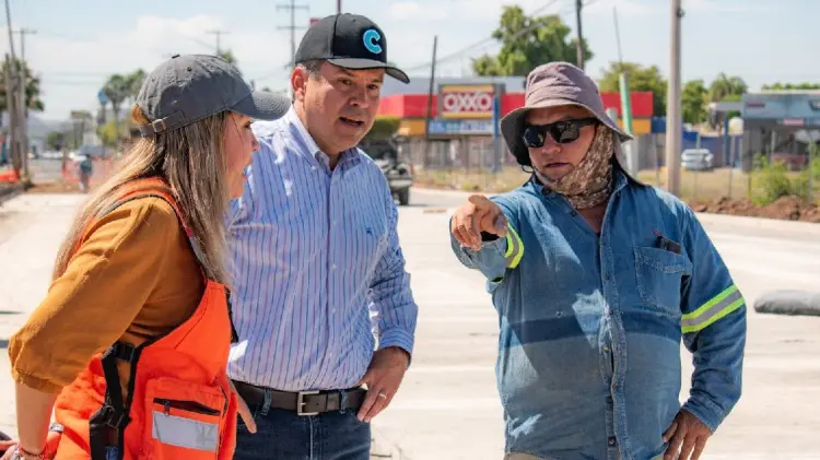 Asarté Corro Ruiz y Antonio Astiazarán acudieron a verificar el trabajo (Foto: Especial/EXPRESO)