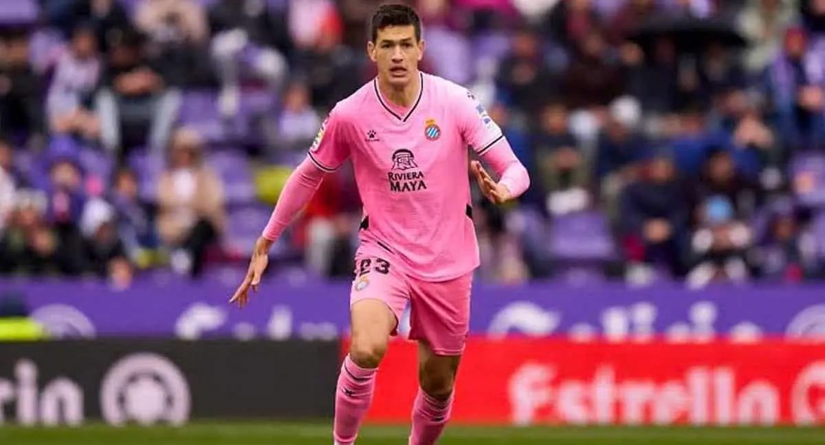 El hermosillense César Montes anota su primer gol en Europa.. ¡de chilena!