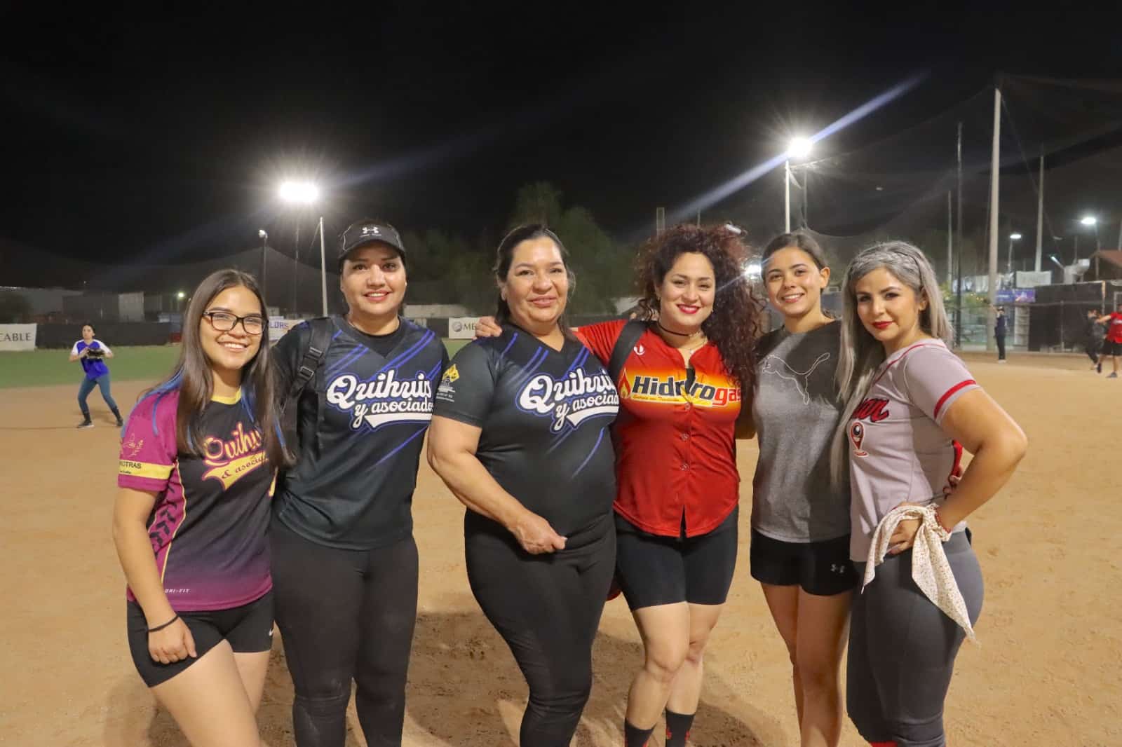 Amigos viven pasión deportiva