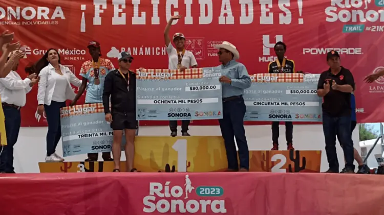 Margarita Hernández ganó este domingo la carrera 21k Trial Río Sonora. (Foto: Especial/EXPRESO)