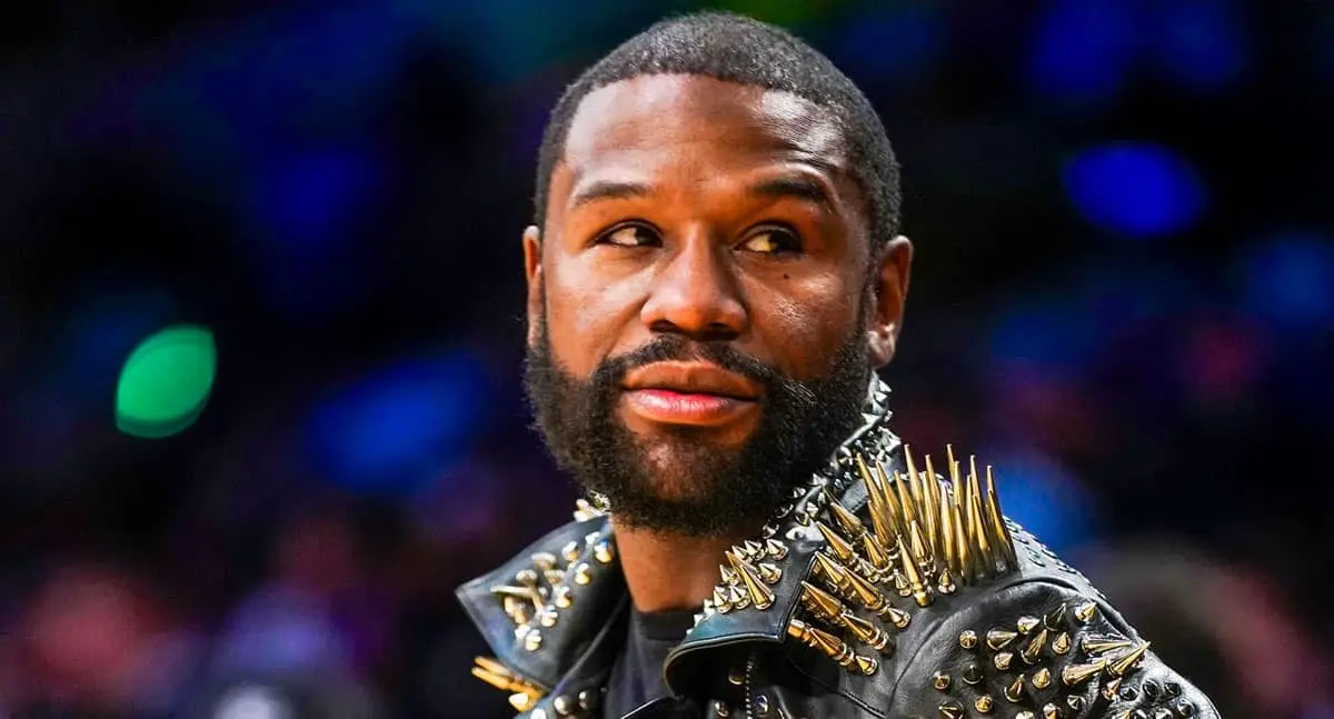 Floyd Mayweather vuelve arremeter contra Canelo Álvarez
