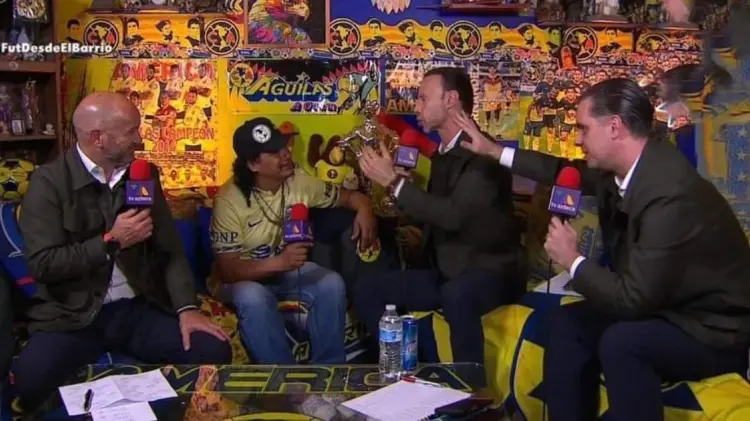 Los tres narradores transmitieron desde la vivienda en Ciudad Neza. (Foto: Tomada de Twitter)