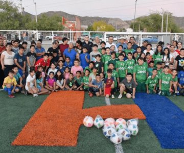 Toño Astiazarán asiste a la renovación del Parque de Lomas de Linda Vista