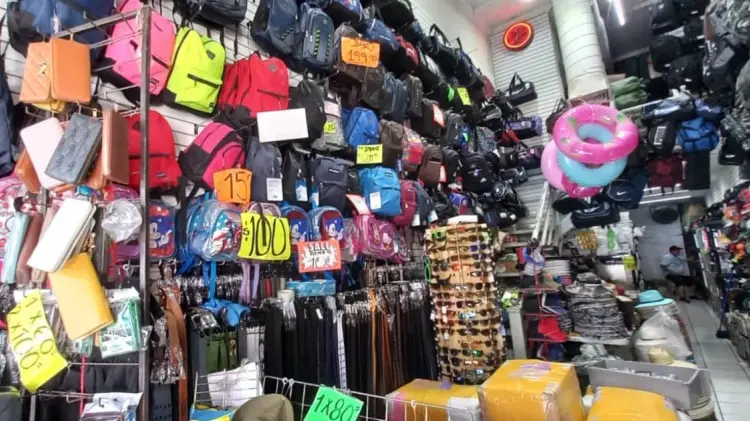 Varios comerciantes han optado por bajar los precios. (Foto: Sofía Calvillo / EXPRESO)