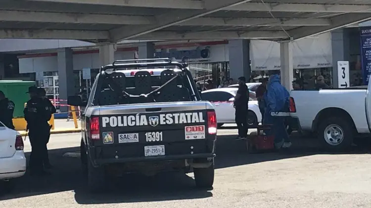 Policías acordonaron el área. (Foto: Jesús Ballesteros/EXPRESO)