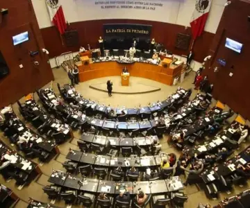 Senado aprueba reformas al Infonavit y a la Ley Federal del Trabajo
