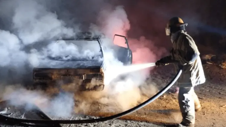 Bomberos atienden tres siniestros en Etchojoa. (Foto: Cortesía / EXPRESO)