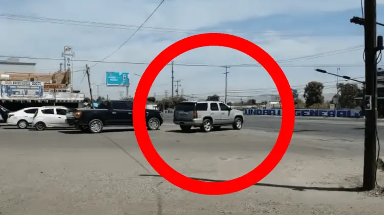 En redes circula el video de la camioneta huyendo del lugar. (Foto: Captura de pantalla/EXPRESO)