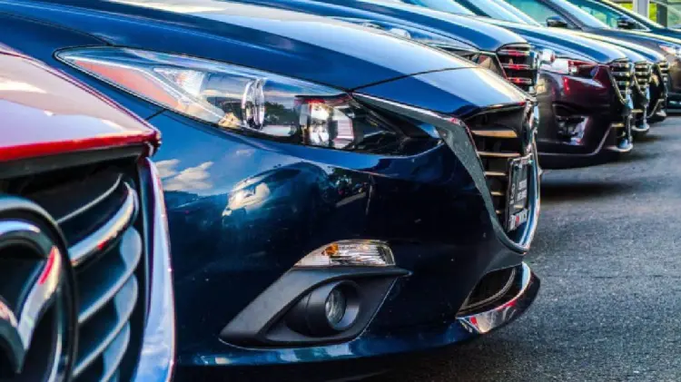 Mexicanos dan enganches más altos ante alza en precios de autos (Foto: Especial/EXPRESO)