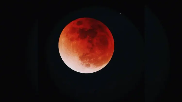 Eclipse penumbral será este viernes y parte del sábado (Foto: Especial/EXPRESO)