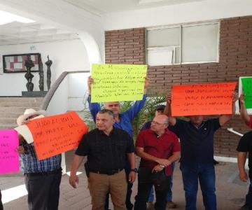 Policías Municipales de Navojoa se manifiestan para exigir su jubilación