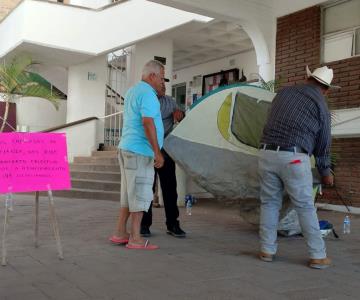 Policías instalan plantón en Palacio de Navojoa