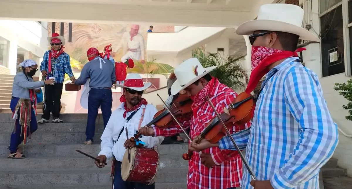 Sanjuaneros inician su peregrinar por calles de Navojoa