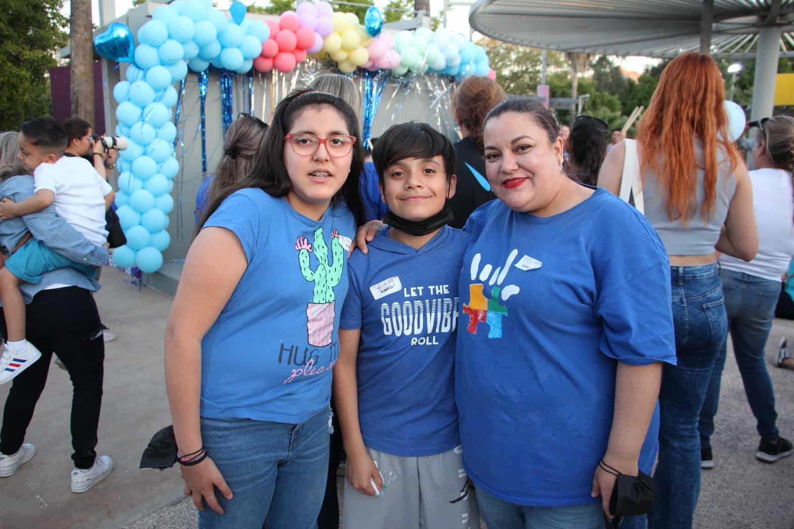 Conviven en familia en el Parque Infantil del DIF