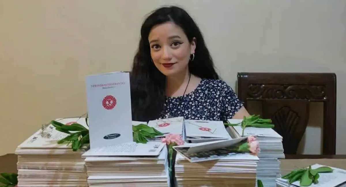 Mayra Paredes, combina su capacidad de escritora, educadora y repostera
