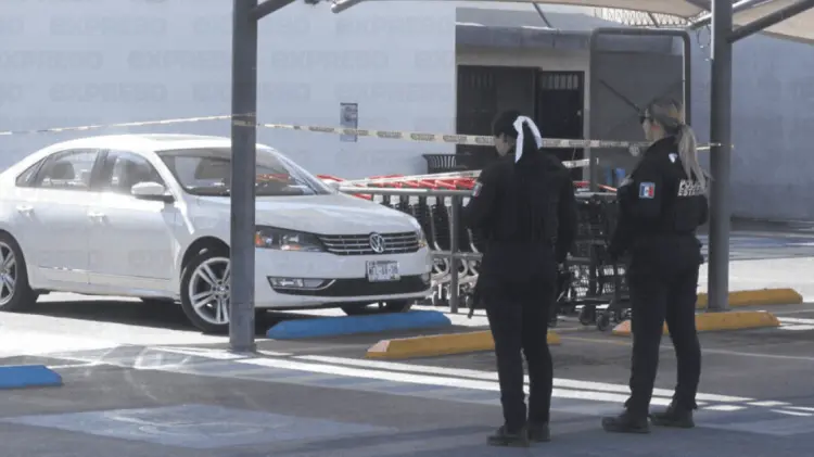 Un hombre fue levantado la tarde de este sábado en Hermosillo. (Foto: Jorge Flores/EXPRESO)