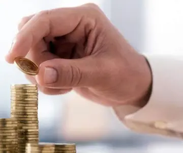 Crecen ingresos tributarios 2.4% de enero a abril