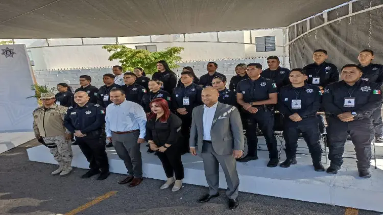 Policía Municipal recibió a 40 nuevos elementos a sus filas (Foto: Tadeo Cruz/EXPRESO)