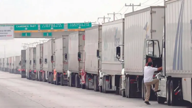 Una mayor migración provocaría que México tarde más en entregar sus mercancías. (Especial/EXPRESO)