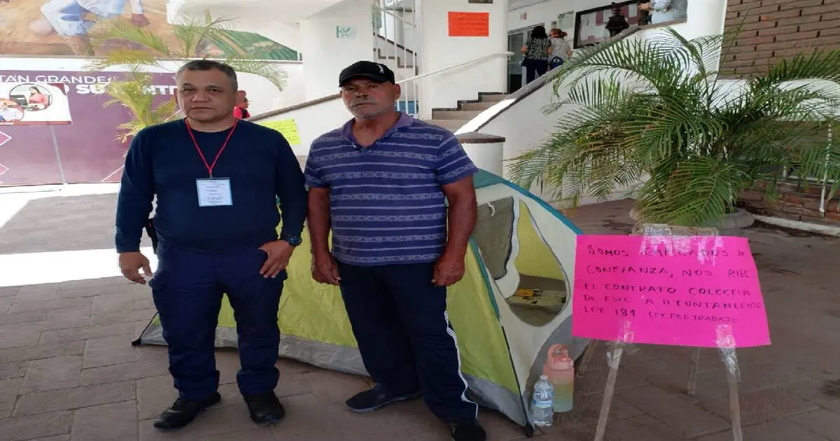 Policías activos amenazan con tomar Tesorería Municipal en Navojoa