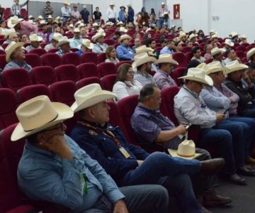 Celebran Día del Ganadero en anfiteatro de la UGRS