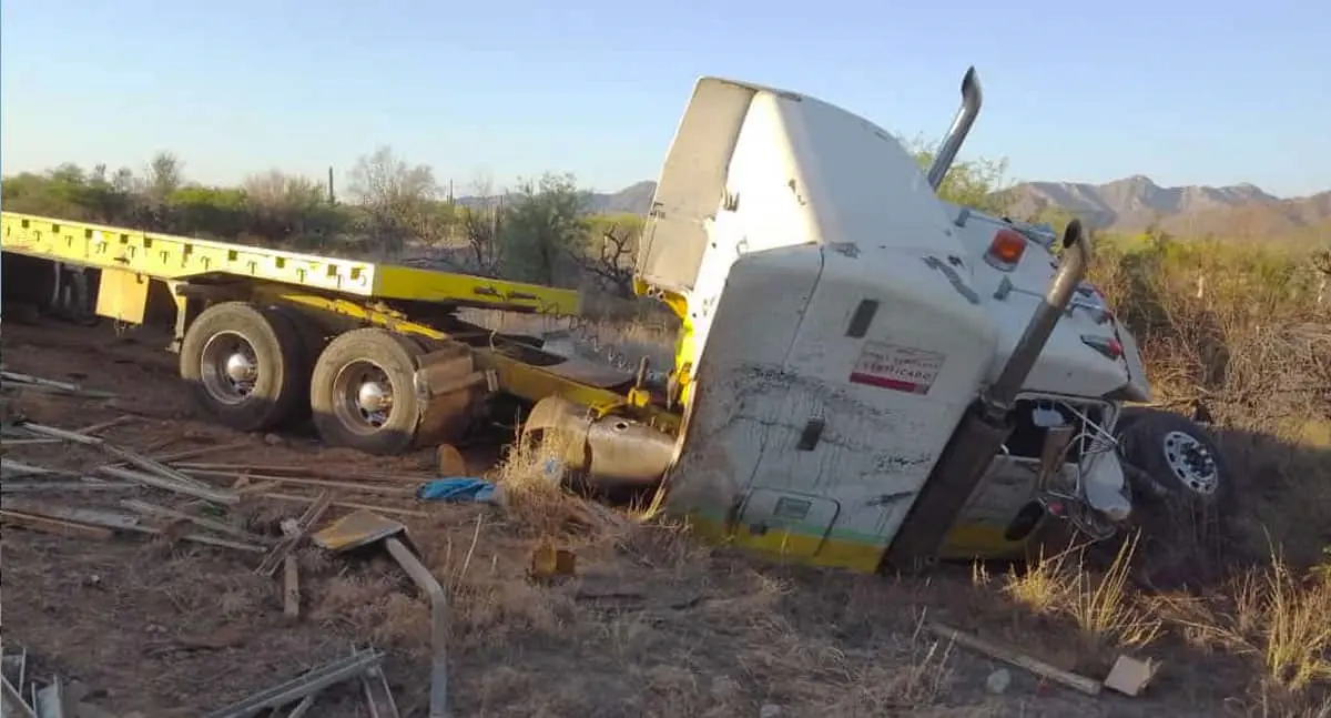Identifican a 4 de las 5 víctimas fatales en accidente Caborca-Sonoyta