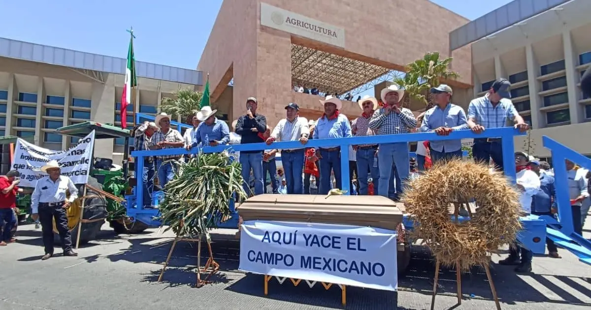 Productores del sur de Sonora toman oficinas de Sader en Cajeme