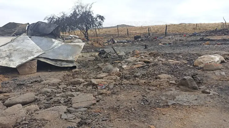 Vecinos afectados por incendio en Guayacán piden ayuda de comunidad (Foto: Tadeo Cruz/EXPRESO)