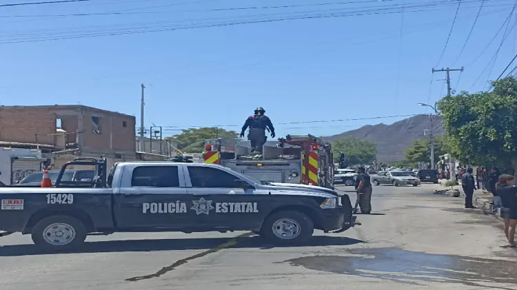 Flamazo en tanque de gas provoca incendio en panadería (Foto: Tadeo Cruz/EXPRESO)