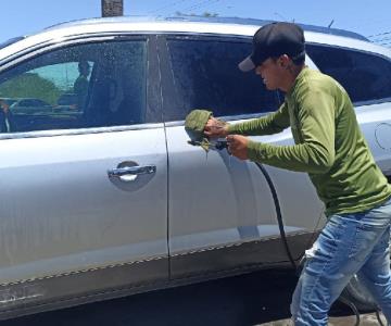 Francisco cambió su sueño de cruzar a Estados Unidos por Car Whash Móvil